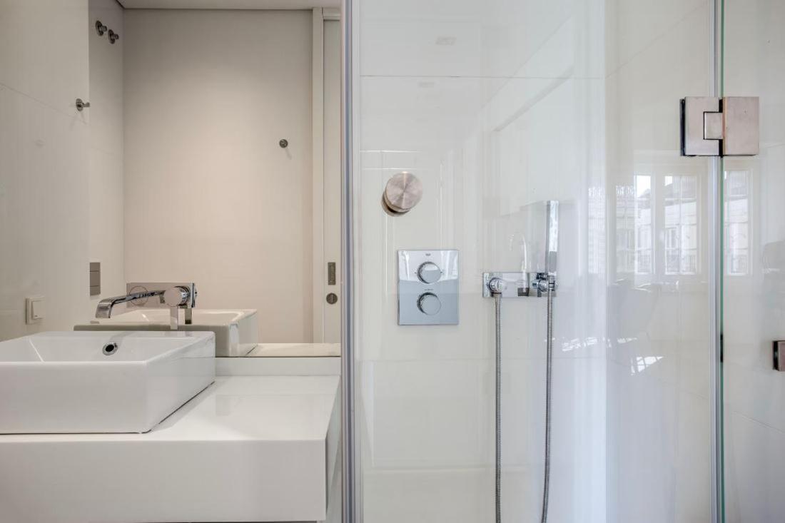 Private Bedrooms In The Heart Of Lisboa Eksteriør billede